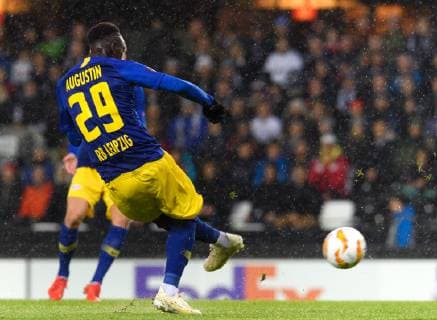 181004 Jean-Kevin Augustin of RB Leipzigscores 0-1 during the Europa League match between Rosenborg and RB Leipzig on October 4, 2018 in Trondheim. Photo: Jon Olav Nesvold BILDBYRN kod JE 160318 Copyright: JONxOLAVxNESVOLD BB181004JE023