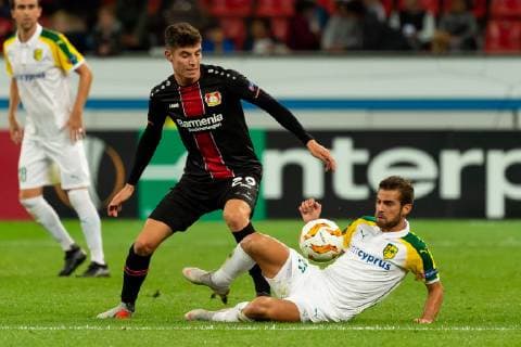 Leverkusen, Germany, 04.10.2018, UEFA Europa League - 2018 19 Season, Vorrunde, Gruppenphase - Gruppe A - 2. Spieltag, Bayer 04 Leverkusen - AEK Larnaka, Kai Havertz (B04) und Ivan Trickovski (AEK Larnaka) im zweikampf ( DeFodi001