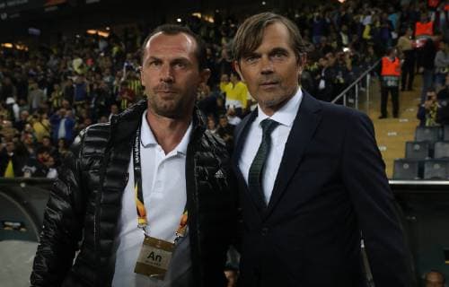 Coach Phillip Cocu (R) of Fenerbahce and Coach Radoslav Latal (L) of Spartak Trnava during the UEFA Europa League Group D match between Fenerbahce and Spartak Trnava at Ulker Stadium in Istanbul , Turkey on October 04 , 2018 