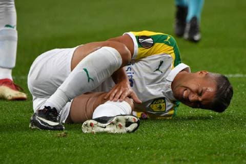 GER, UEFA EL, Bayer 04 Leverkusen (GER) vs. AEK Larnaka (CYP) 04. 10.2018, BayArena, Leverkusen, Europaleque, Vorrunde, GER, UEFA EL, Bayer 04 Leverkusen (GER) vs. AEK Larnaka (CYP), DFL regulations prohibit any use of photographs as image sequences and or quasi-video im Bild picture shows: Joan Guillem Truyols (AEK Larnaka 4), verletzt am Boden