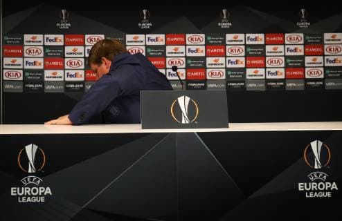 Anderlecht s head coach Hein Vanhaezebrouck leaves after a press conference PK Pressekonferenz after a game of Belgian soccer team RSC Anderlecht against Croatian team Dinamo Zagreb in Anderlecht, Thursday 04 October 2018, on day two of the Europa League group stage, in group D. Anderlecht lost 0-2. VIRGINIExLEFOUR  x05440828x