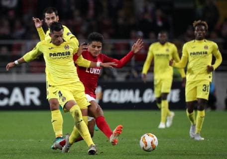 MOSCOW, RUSSIA â€“ OCTOBER 4, 2018: Villarreal s Funes Mori (L) and FC Spartak Moscow s Lorenzo Melgarejo in action in their 2018 19 UEFA Europa League Group G Round 2 football match at Otkrytie Arena Stadium. Sergei Fadeichev TASS  TS092930