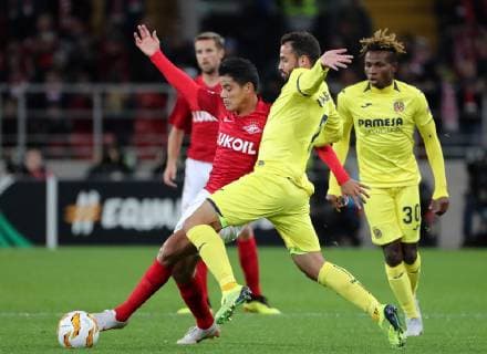MOSCOW, RUSSIA â€“ OCTOBER 4, 2018: FC Spartak Moscow s Lorenzo Melgarejo and Villarreal s Manu Trigueros, Samuel Chimerenka Chukwueze (L-R) in action in their 2018 19 UEFA Europa League Group G Round 2 football match at Otkrytie Arena Stadium. Sergei Fadeichev TASS  TS092932