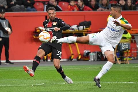GER, UEFA EL, Bayer 04 Leverkusen (GER) vs. AEK Larnaka (CYP) 04. 10.2018, BayArena, Leverkusen, Europaleque, Vorrunde, GER, UEFA EL, Bayer 04 Leverkusen (GER) vs. AEK Larnaka (CYP), DFL regulations prohibit any use of photographs as image sequences and or quasi-video im Bild picture shows: Karim Bellarabi (Leverkusen 38), im Zweikampf gegen Joan Guillem Truyols (AEK Larnaka 4),