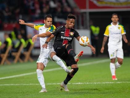 Leverkusen, Germany, 04.10.2018, UEFA Europa League - 2018 19 Season, Vorrunde, Gruppenphase - Gruppe A - 2. Spieltag, Bayer 04 Leverkusen - AEK Larnaka, Acoran Barrera Reyes (AEK), Wendell (B04) im Zweikampf. ( DeFodi512
