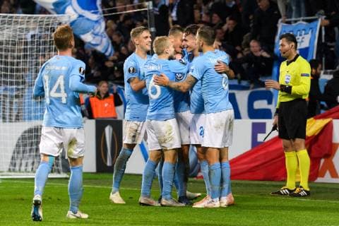Fußball, EL, Malmö FF - Besiktas Istanbul 181004 Malmö FF celebrates after Andreas Vindheim of Malmö FF scores 1-0 during the Europa League group stage match between Malmö FF and Besiktas on October 4, 2018 in Malmö. Photo: Ludvig Thunman BILDBYRN kod LT 35544 Copyright: LUDVIGxTHUNMAN BB181004LT034
