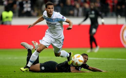 Deutschland, Frankfurt am Main, Commerzbank-Arena, 04.10.2018, Fussball - UEFA Europa League - Eintracht Frankfurt - Lazio Rom Bild: v. lk. Luis Felipe (Lazio Rom, 3) und Sebastien Haller (Eintracht Frankfurt, 9) Copyright: HMBxMedia xHeikoxBecker
