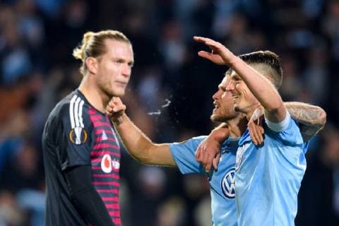 181004 Goalkeeper Loris Karius of Besiktas looks dejected as Arn?r Ingvi Traustason and Markus Rosenberg of Malmö FF celebrates after Markus Rosenberg of Malmö FF scores 2-0 during the Europa League group stage match between Malmö FF and Besiktas on October 4, 2018 in Malmö. Photo: Petter Arvidson BILDBYRN kod PA 92119 Copyright: PETTERxARVIDSON BB181004PA053
