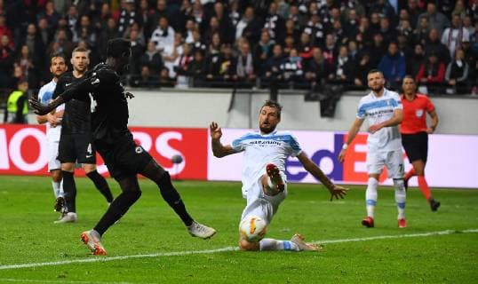 04.10.2018, xjhx, Fussball UEFA Europa League, Eintracht Frankfurt - Lazio Rom emspor, v.l. Danny da Costa (Eintracht Frankfurt) Goal scored, erziehlt das Tor zum 4:1 (DFL DFB REGULATIONS PROHIBIT ANY USE OF PHOTOGRAPHS as IMAGE SEQUENCES and or QUASI-VIDEO) Frankfurt am Main