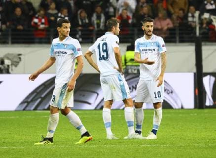 Frust bei Lazio Rom - 04.10.2018: Eintracht Frankfurt vs. Lazio Rom, UEFA Europa League 2. Spieltag, Commerzbank Arena, DISCLAIMER: DFL regulations prohibit any use of photographs as image sequences and or quasi-video.