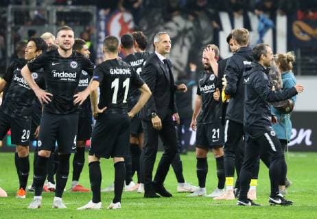 Siegesjubel Eintracht Frankfurt - 04.10.2018: Eintracht Frankfurt vs. Lazio Rom, UEFA Europa League 2. Spieltag, Commerzbank Arena, DISCLAIMER: DFL regulations prohibit any use of photographs as image sequences and or quasi-video.