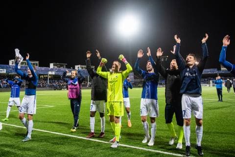 Fußball, EL, Sarpsborg 08 FF - KRC Genk 181004 Players of Sarpsborg 08 celebrates after the Europa League match between Sarpsborg 08 and Genk on October 4, 2018 in Sarpsborg. Photo: Fredrik Varfjell BILDBYRN kod FV 150147 Copyright: FREDRIKxVARFJELL BB181004FV029
