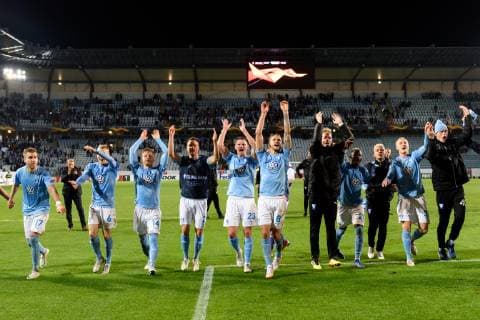 181004 The players of of Malmö FF celebrates after the Europa League group stage match between Malmö FF and Besiktas on October 4, 2018 in Malmö. Photo: Ludvig Thunman BILDBYRN kod LT 35544 Copyright: LUDVIGxTHUNMAN BB181004LT058
