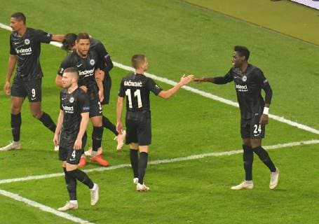 04.10.2018, xblx, Fussball UEFA Europa League, Eintracht Frankfurt - Lazio Rom emspor, v.l. Mijat Gacinovic (Eintracht Frankfurt), Danny da Costa (Eintracht Frankfurt), Goal scored, Tor zum 4:1, celebrate the goal, Torjubel (DFL DFB REGULATIONS PROHIBIT ANY USE OF PHOTOGRAPHS as IMAGE SEQUENCES and or QUASI-VIDEO) Frankfurt am Main
