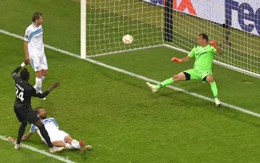 04.10.2018, xblx, Fussball UEFA Europa League, Eintracht Frankfurt - Lazio Rom emspor, v.l. Danny da Costa (Eintracht Frankfurt), Goal scored, Tor zum 4:1 (DFL DFB REGULATIONS PROHIBIT ANY USE OF PHOTOGRAPHS as IMAGE SEQUENCES and or QUASI-VIDEO) Frankfurt am Main