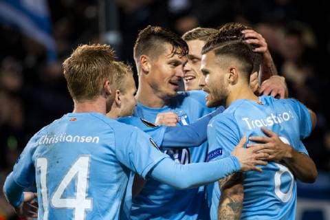 Fußball, EL, Malmö FF - Besiktas Istanbul 181004 Markus Rosenberg, Andreas Vindheim and Arn?r Ingvi Traustason and Anders Christiansen of Malmö FF celebrates after 1-0 during the Europa League group stage match between Malmö FF and Besiktas on October 4, 2018 in Malmö. Photo: Ludvig Thunman BILDBYRN kod LT 35544 Copyright: LUDVIGxTHUNMAN BB181004LT109
