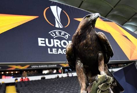 04.10.2018, xjhx, Fussball UEFA Europa League, Eintracht Frankfurt - Lazio Rom emspor, v.l. Maskottchen Attila (DFL DFB REGULATIONS PROHIBIT ANY USE OF PHOTOGRAPHS as IMAGE SEQUENCES and or QUASI-VIDEO) Frankfurt am Main