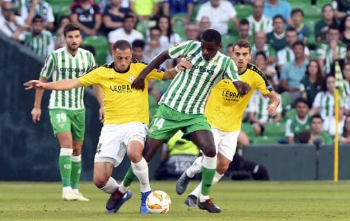 Partido de la Europa League entre el Betis y el Dudelange en el Villamarin. En la imagen, Carvalho. Europa League match between Betis and Dudelange. In this picture, Carvalho. 