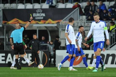 Mykola Moroziuk (Dynamo; 2nd from right) got a yellow card during the UEFA Europa League soccer match between FK Jablonec and FC Dynamo Kyiv, in Jablonec nad Nisou, Czech Republic, on October 4, 2018. (CTKxPhoto RadekxPetrasek) CTKPhotoP201810041071701  CEV 9