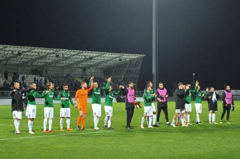 FK Jablonec soccer players greet their fans after the UEFA Europa League soccer match between FK Jablonec and FC Dynamo Kyiv, in Jablonec nad Nisou, Czech Republic, on October 4, 2018. (CTKxPhoto RadekxPetrasek) CTKPhotoP201810041110601  CEV 14k