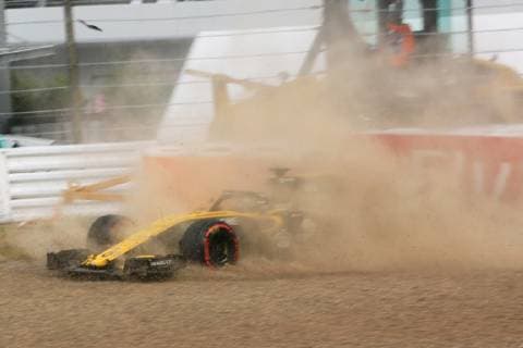 6th October 2018, Suzuka International Racing Course, Suzuka City, Japan; Formula One Grand Prix of Japan, qualification; Renault F1 Team, Nico Hulkenberg crashes in Practice 3  ActionPlus12068311 Octane