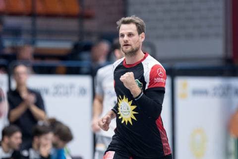 Luebbecke, Deutschland 06.10.2018: 2. HBL - 2018 2019 - TuS-N-Luebbecke vs. HC Elbflorenz Dresden Jens Bechtloff (Luebbecke) Luebbecke Nordrhein-Westfalen Deutschland Merkur Arena