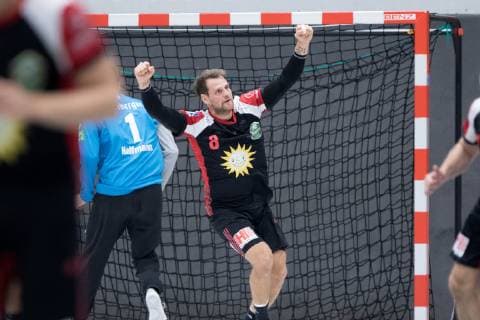 Luebbecke, Deutschland 06.10.2018: 2. HBL - 2018 2019 - TuS-N-Luebbecke vs. HC Elbflorenz Dresden Jens Bechtloff (Luebbecke) Luebbecke Nordrhein-Westfalen Deutschland Merkur Arena