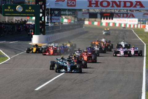 7th October 2018, Suzuka International Racing Course, Suzuka City, Japan; Formula One Grand Prix of Japan, race day; Mercedes AMG Petronas Motorsport, Lewis Hamilton leads the race start  ActionPlus12068980 Octane
