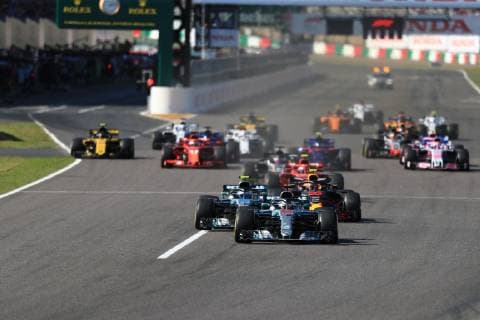7th October 2018, Suzuka International Racing Course, Suzuka City, Japan; Formula One Grand Prix of Japan, race day; Mercedes AMG Petronas Motorsport, Lewis Hamilton leads the race start  ActionPlus12068981 Octane