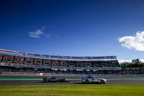 Motorsports: FIA Formula One World Championship WM Weltmeisterschaft 2018, Grand Prix of Japan, World Championship 2018 Grand Prix Japan 44 Lewis Hamilton (GBR, Mercedes AMG Petronas F1 Team), Safety Car Suzuka Japan
