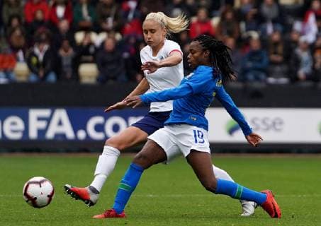October 6, 2018 - Nottingham, England, United Kingdom - Nottingham England - October 06:.Toni Duggan of England and Ludmila of Brazil during International Friendly Länderspiel between England Women and Brazil Women at Meadow Lane stadium , Notts County FC, Nottingham, England on 06 Oct 2018. England Women v Brazil Women - International Friendly  - ZUMAn230 20181006_zaa_n230_1091 Copyright: xActionxFotoxSportx