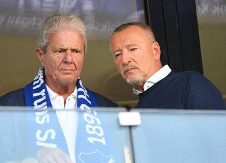 07.10.2018, xmeix, Fussball, 1. Bundesliga, TSG 1899 Hoffenheim - Eintracht Frankfurt, emspor, v.l. Hoffenheims Maezen Dietmar Hopp mit Spielerberater Roger Wittmann DFL regulations prohibit any use of photographs as image sequences and or quasi-video. Sinsheim