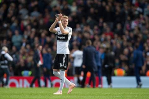 Andre Schurrle of Fulham applauds the fans at the final whistle during the Premier League match at the Craven Cottage Stadium, London. Picture date 7th October 2018. Picture credit should read: Craig Mercer Sportimage EDITORIAL USE ONLY. No use with unauthorised audio, video, data, fixture lists, club league logos or live services. Online in-match use limited to 120 images, no video emulation. No use in betting, games or single club league player publications.