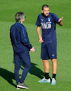 Photo LaPresse - Jennifer Lorenzini 08 October 2018 Firenze (Italy) Soccer Italy Italian Football meeting - "Coverciano" - training In the pic: Gabriele Oriali, Leonardo Bonucci  Copyright: xJenniferxLorenzini LaPressex