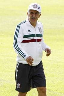 October 8, 2018 - EUM20181008DEP15.JPG .CIUDAD DE MEXICO. SoccerFutbol-Seleccion Mexicana.- 8 de octubre de 2018. Ricardo Tuca Ferretti, tecnico interino de la Seleccion Mexicana, durante el entrenamiento del Tri en el Centro de Alto rendimiento, previo al partido contra Costa Rica del proximo jueves 11 de octubre. Foto: Agencia EL UNIVERSALAgustin SalinasEELG Latin News: October 8, 2018 Copyright: xElxUniversalx