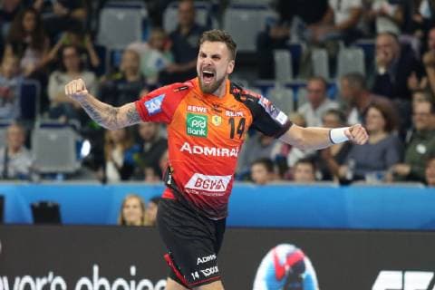 Sport Bilder des Tages Rhein Neckar Loewen - IFK Kristianstad Torjubel von Rhein Neckar Loewe Bogdan Radivojevic (Nr.14) beim Spiel in der Champions League, Rhein Neckar Loewen - IFK Kristianstad. Mannheim. 10.10.18 Handball Champions League Group Phase , Mannheim Baden Wuerttemberg Deutschland SAP Arena