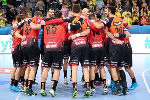 Spieler der Rhein-Neckar-Löwen, Jubel nach dem Schlusspfiff, Sieg, Sieger, Gewinner, jubelt, jubeln, Freude, optimistisch, Highlight, Action, Aktion, Handball, Champions League, Rhein-Neckar Löwen - IFK Kristianstad,