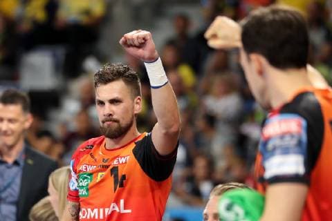 Bogdan Radivojevic (RNL, 14), Einzelbild, Aktion, Action, Spielszene, jubelt über ein Tor, Jubel, Torjubel, Torerfolg, celebrate the goal, goal, celebration, Jubel ueber das Tor, optimistisch, Spielszene, Highlight, Handball, Champions League, Rhein-Neckar Löwen - IFK Kristianstad,