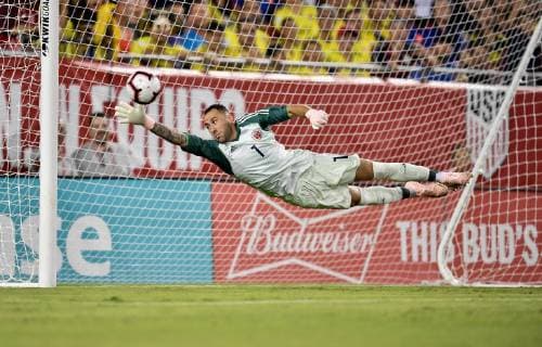 Sport Bilder des Tages October 11, 2018 - Tampa, FL, United States - Tampa, FL - Thursday October 11, 2018: The men s national teams of the United States (USA) and Colombia (COL) play in an International Friendly Länderspiel game at Raymond James Stadium. David Ospina - ZUMAt139 20181011_zaa_t139_152 Copyright: xRoyxMillerx