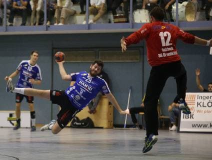 12.10.2018, xmgx, Handball 3.Liga, SG Bruchköbel - HSG Hanau v.l. Hannes Geist (Hanau) Marius Sulzbach (Bruchköbel) Bruchköbel Hessen Deutschland (DEU)