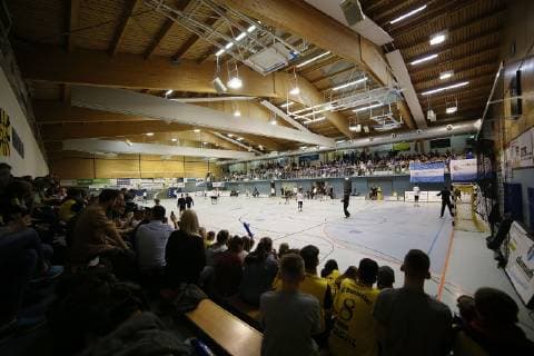 12.10.2018, xmgx, Handball 3.Liga, SG Bruchköbel - HSG Hanau v.l. Die Halle Bruchköbel Hessen Deutschland (DEU)
