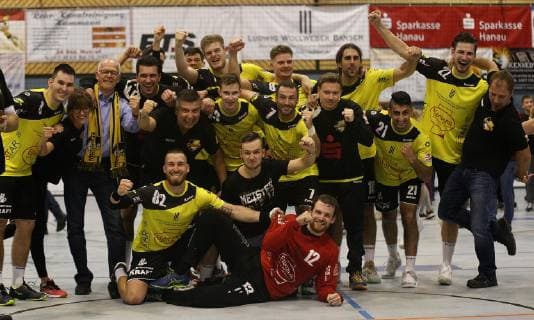 12.10.2018, xmgx, Handball 3.Liga, SG Bruchköbel - HSG Hanau v.l. Jubel Bild (Bruchköbel) Bruchköbel Hessen Deutschland (DEU)