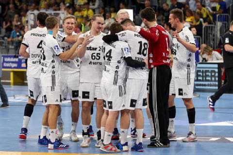 Spieler vom THW Kiel, Jubel nach dem Schlusspfiff, Sieg, Sieger, Gewinner, jubelt, jubeln, Freude, optimistisch, Highlight, Action, Aktion, Handball, DKB Bundesliga, Rhein-Neckar Löwen - THW Kiel,