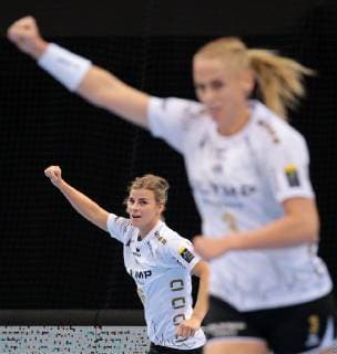 14.10.2018, Deutschland, Bietigheim, Handball Champions-League Frauen Gruppenphase 2. Spieltag Saison 2018 2019 SG BBM Bietigheim vs. CSM Bucuresti: Angela Malestein (BBM) jubelt, Jubel