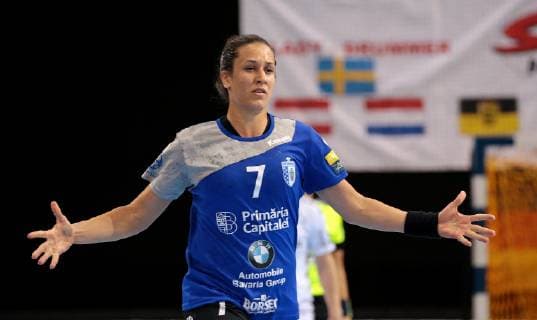 14.10.2018, Deutschland, Bietigheim, Handball Champions-League Frauen Gruppenphase 2. Spieltag Saison 2018 2019 SG BBM Bietigheim vs. CSM Bucuresti: Andrea Lekic (CSM) jubelt, Jubel