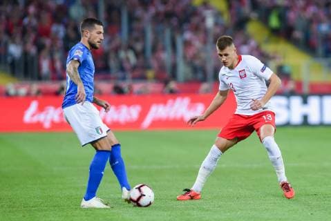 Fußball, Nations League, Polen - Italien 14.10.2018 CHORZOW - KATOWICE, STADION SLASKI (KATOWICE, POLAND SILESIA STADIUM) PILKA NOZNA (FOOTBALL) LIGA NARODOW UEFA (UEFA NATIONAL LEAGUE) MECZ POLSKA - WLOCHY ( GAME POLAND - ITALY ) NZ DAMIAN SZYMANSKI FOTO MARCIN PIRGA CYFRASPORT NEWSPIX.PL --- Newspix.pl  20181014CSMP0016