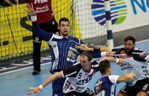 14.10.2018 Szeged(Hungary) MOL Pick Szeged-SG Flensburg-Handewitt Velux EHF men s handball champions legue Holger Glandorf(C),Tobias Karlsson(r)Flensburg Handewitt,Bence Banhidi(L)MOL Pick Szeged : 