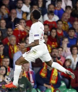 England s Raheem Sterling celebrates after scoring the 0-1 lead during a UEFA Nations League soccer match between Spain and England at Benito Villamarin stadium in Sevilla, southern Spain, 15 October 2018. Spain vs England !ACHTUNG: NUR REDAKTIONELLE NUTZUNG!  Copyright: xJOSExMANUELxVIDALx GRAF7280 20181015-636752347271591969