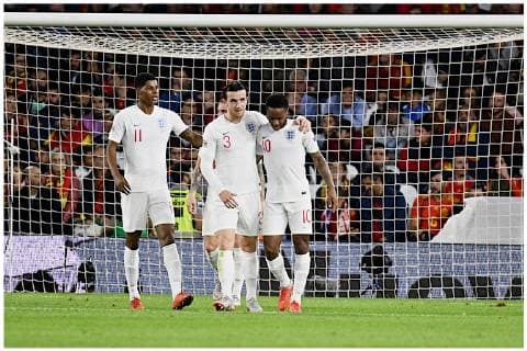 Spain v England UEFA Nations League Raheem Sterling of England (right) celebrates scoring their third goal to make it Spain 0 England 3 during the UEFA Nations League match at the Estadio Benito Villamarin, Seville Content Not Available For UK Newspapers Copyright: xKristianxKanex FIL-12410-0024