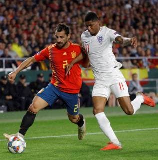 Spanish Jonny vies for the ball with British Marcus Rashford during the UEFA League of Nations groups phase match between the national teams of Spain and England, at the Benito Villamarin stadium, in Seville, Andalusia, Spain, 15 October 2018. Spain vs. England !ACHTUNG: NUR REDAKTIONELLE NUTZUNG!  Copyright: xJulioxMunozx SEV17 20181015-636752398961714884
